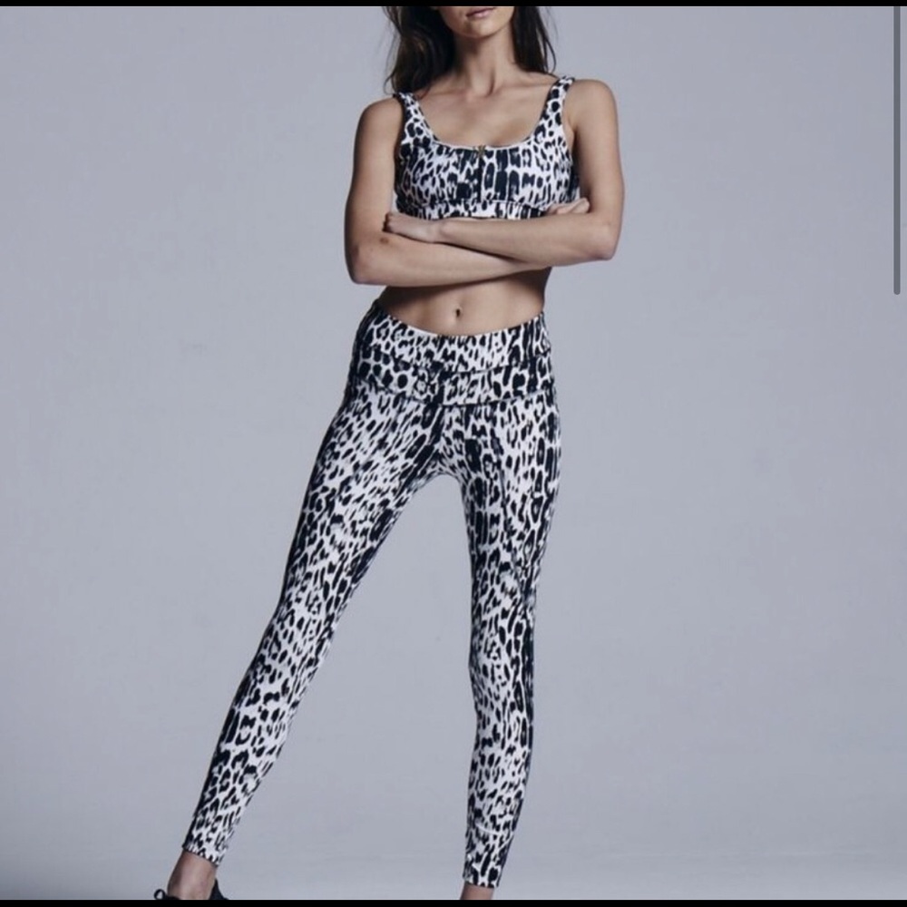 ✨NWOT✨ VARLEY CHEETAH SET SIZE SMALL